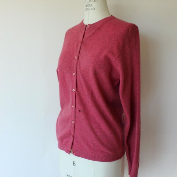 Vintage 1960s Sweater, Pink Cashmere Cardigan by Ballantyne, Size 36, Scotland - Picture 7 of 10